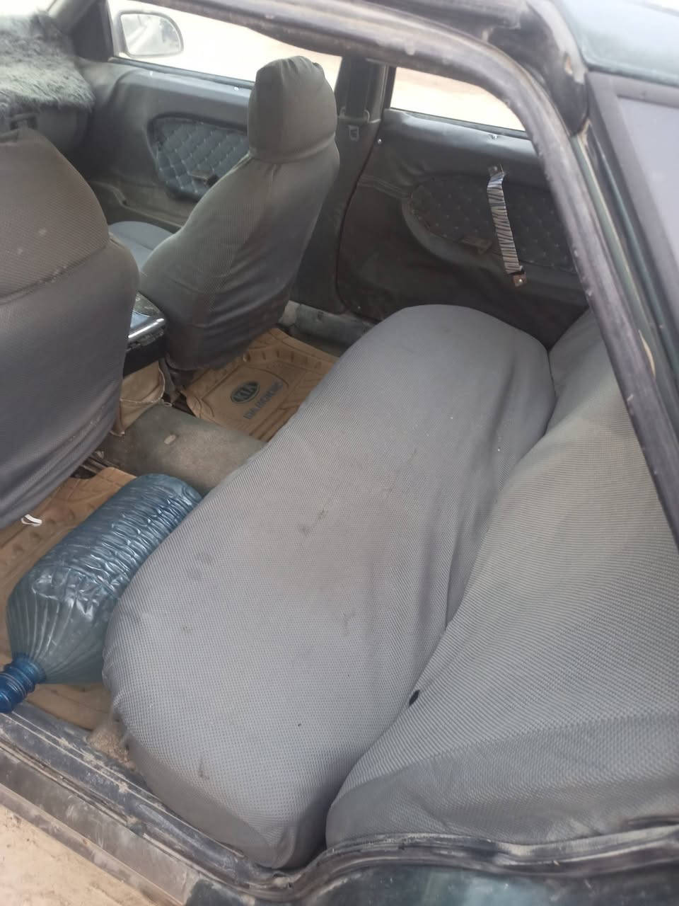 اسبرو 93كير عادي محرك نضيف رقم انبار انكليزي تحويل ثاني يوم جاهزه فقط يرادلها صبغ السعر 17 وبيها مجال


**إذا كنت صاحب هذا الإعلان وتريد حذفه لأي سبب، رجاءا أرسل رسالة إلى الدعم الفني**