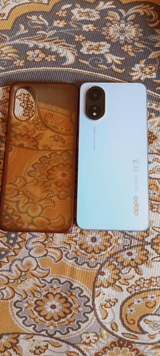 للبيع OPPO A18 جهاز يبرد القلب 📱🔥
​شباب، عندي هذا الجهاز OPPO A18 للبيع، الجهاز ذاكرة 128' ما داخل مصلح، وبرغي ما مبدل بي، يعني تشتري وأنت مطمئن. مكفول من كلشي وكلشي بي شغال (بصمة وجه وبصمة أصبع).
​البطارية: كلش زينة وما تصرف شحن.
​الأداء: للألعاب كلللش قوي وما يواجهك بي أي عطل.
​النظافة: الجهاز نظافته 95% والظهر يلمع وجديد، بس اكو شوية سواد بالأطراف مال شاشة من اللمس (هذا الشي طبيعي ويصير بكل الأجهزة).
​السعر: 160 ألف وبي مجال للطيبين.
​المكان: بغداد - مدينة الصدر.
​التواصل: متواجد خاص.


**إذا كنت صاحب هذا الإعلان وتريد حذفه لأي سبب، رجاءا أرسل رسالة إلى الدعم الفني**