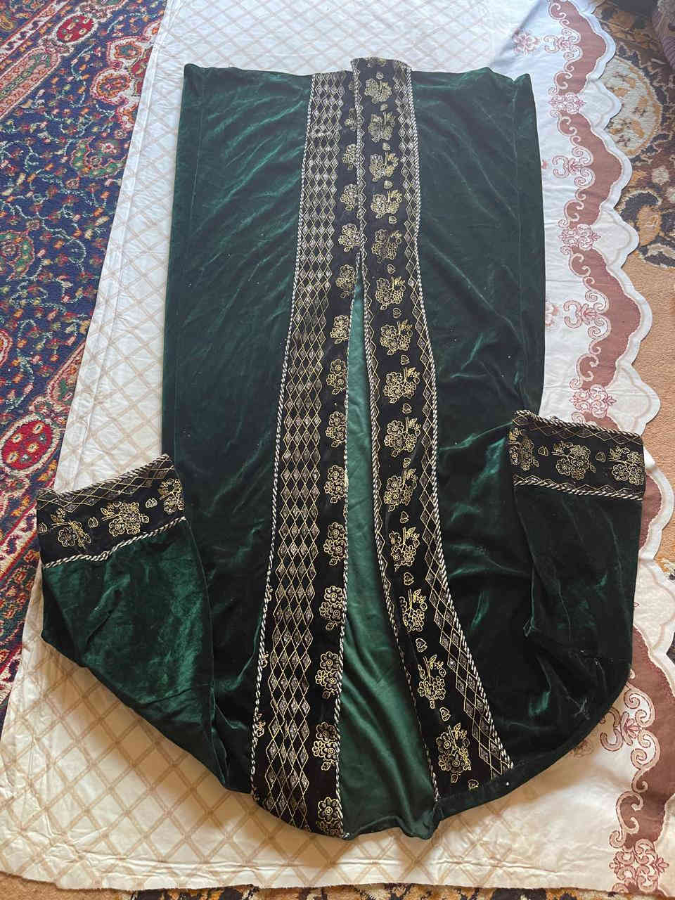 بالة اوربية نظيفة 100% رجالي ونسائي الجاكيت قطعة الفين دينار  وبقية قطع الف دينار  وجنط القطعة الفين كلهن ب10 واقل طلب 20 قطعة وتوصيل داخل الديوانية
للاتصال ***********
