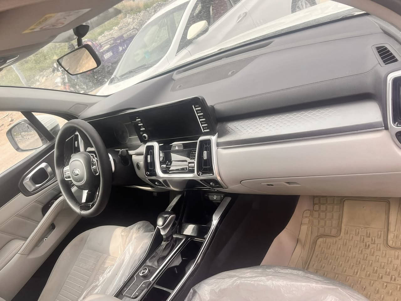 كيا سورنتو موديل 2021 مكفوله السياره  محرك 3600سياره محجوزه للمصرف ستقطاع كتروني مباشر بعد 6شهر اصير حره تحوله بسمك 
السعر 230وبيها مجال قليل 
***********
المكان البصره
