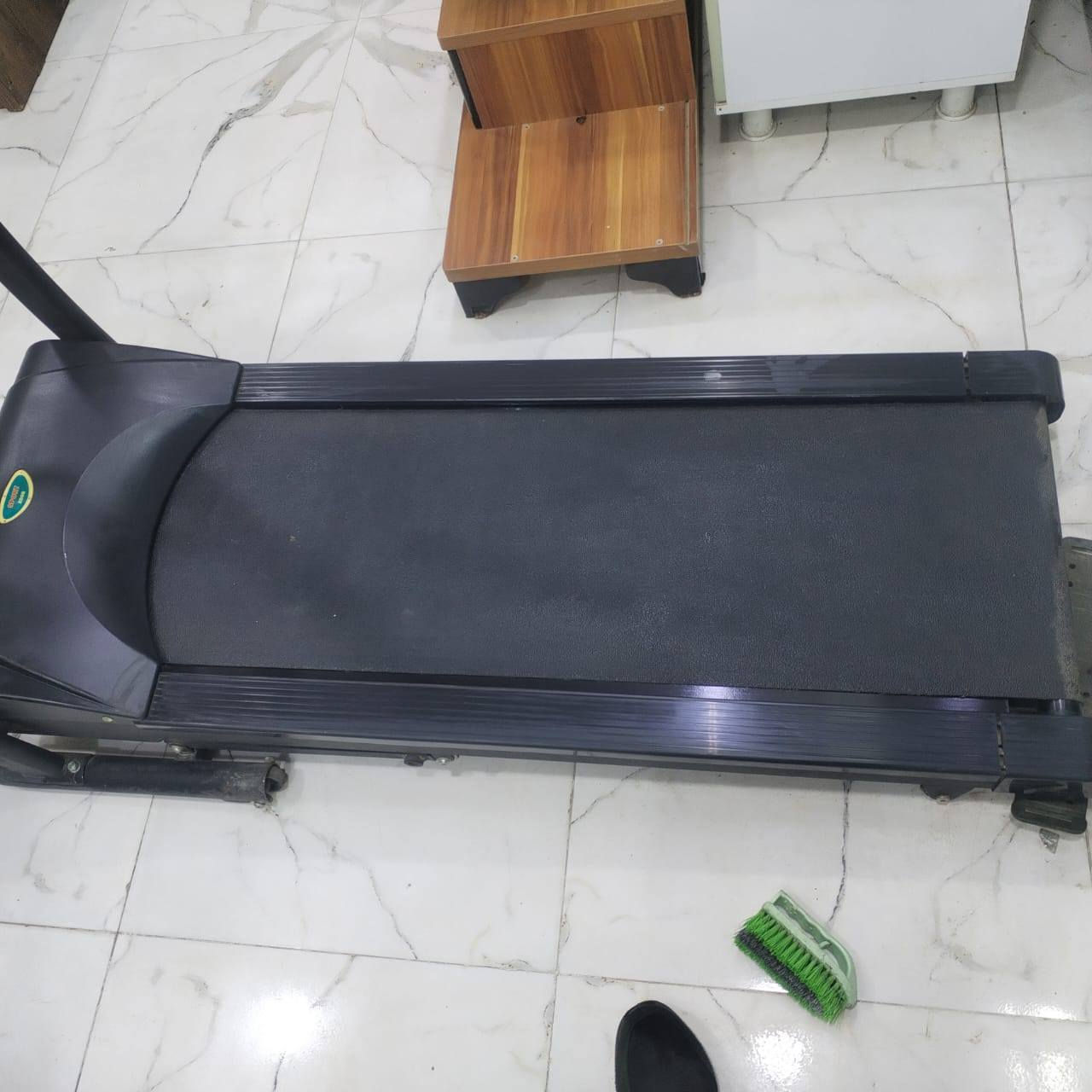 ... بسم الله توفر في مجمع النازك جهاز جري تصنيع ياباني يتحمل روزن ثقيل 140 كيلو سرعه 120 +جهاز هزاز +شناو بطن نضافه 85 ٪
عنوان /النعمانيه /شارع ٦٠ /مقابل مدرسه بدور الساطعه
رقم الهاتف و الواتساب /***********
كل لهلا بيكم
