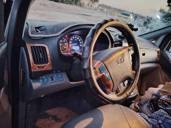 ستاركس مسكر 17 ادبلو نص بنص صبغ قطعتين جاملغ وباب صوب سايق بسمي مصفره هيئه وظريبه *********** مكان نجف مشخاب سعر 230
