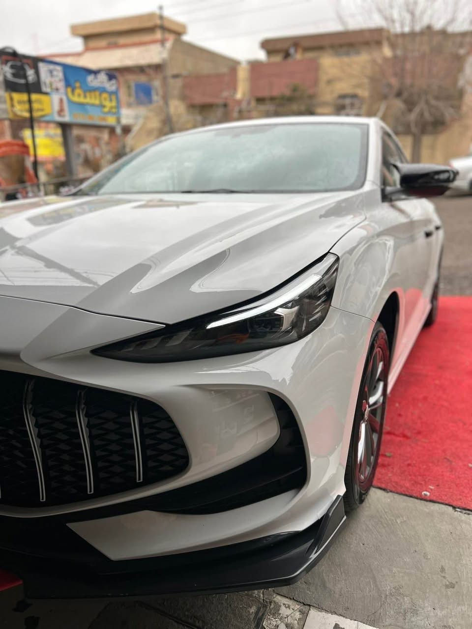 MG GT 2025 127$ 
فول مواسەفات بێ بۆیاخ بێ سارد بێ شوخت دەعامی بۆ دەعامی بەشەرت بۆیاخ تەنک 
شاشە بیلاد ئەکتیڤە و ٤ زمانە 
سڵاید و ٤ کامێرا و ٢ بەسمە و ئۆتۆ هۆڵد و برێک بەسمە 
لۆک لۆکە سفرە تەنها ٣ هەزار ڕۆیشتووە 
کامل جوانکاری بۆ کراوە  
لەحیەی سپۆڕت - گاعی عەسل kqd - ناو سنوقی بۆ کراوە - ئاوینە باتمان و یەدەی ڕەش -پەردە 
کامل سێرڤس کراوە لە مۆتۆڵ ڕۆن و بانس گۆڕاوە یەک دینار مەسرەفی تیا نیە  
سەیارەکە ماڵی دۆستە سەیارەی مەعرەز نیە 
سلێمانی ناوشار *********** 
نرخ ١٢٧$ معامەلەیەکی زۆر کەم السليمانية, العراق
