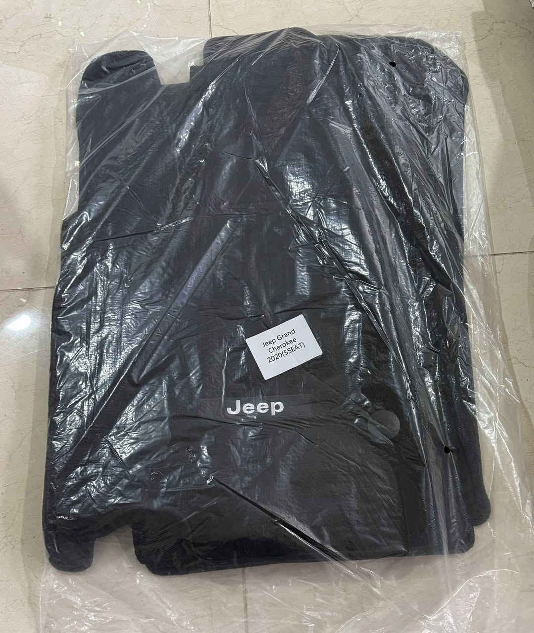 السلام عليكم

من رخصة الادمن الغالي
ارضيات جيب كراند شيروكي شكل قديم اصلي بلادي جديد في جيس كبس
السعر ٥٥ الف
لدينا خدمة توصيل لجميع محافظات


**إذا كنت صاحب هذا الإعلان وتريد حذفه لأي سبب، رجاءا أرسل رسالة إلى الدعم الفني**