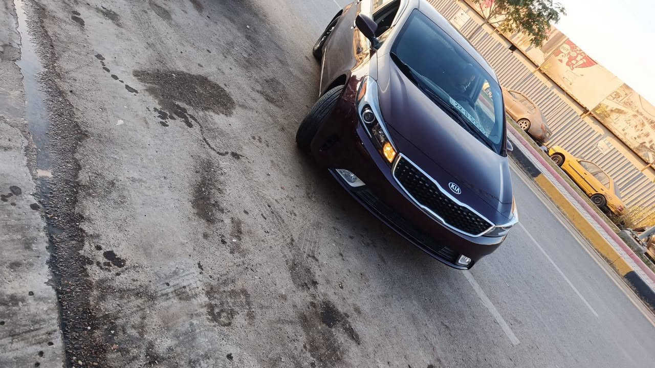 كيا فورتي ٢٠١٧ رقم اربيل ب اسمي صور امريكا بدون حادث وبلعراق تبديل جاملغ جهة السايق اصلي بدون دواخل وصبغ بين باب السايق والخلفي قليل السيارة جاهزة كير ومكينه بلاد تبريد ثلج 
صدر جديد قبل اسبوعين بدلته امامي خلفي
تخم تاير وتخم ويل جدد
 منظومة زنون عالي وناصي الاضائة نهار 
دوشمة كشنات جديدة 
ادانة كامله لمنظومة الاحتراق 
السيارة ماتصرف عليهة ربع دينار شرط بدون اي نقص جةهزة للاخير مكانهة بغداد الشعب حي سومر شارع المدارس ‏‪ 
السعر ١٢٠ وبيهة مجال للشراي  
‏‪***********‬‏ اتصال و واتساب 
مكلف بلنشر الشراي يتصل
