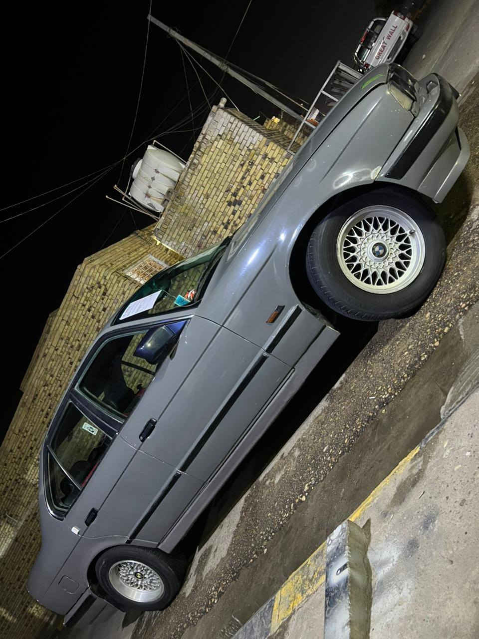 يالله بي ام سياره حلوه نضيفه مانقصه اي شي سياره حلوه مكينه كير اوتماتيك مكينه مفتوح سياره جاهزه حداديه جديده كير مكينه جديد موديل 90 /(525)سياره كفاله عامه سياره عوزه فقط سايق امأ الباقي كله عله وضع الشركه فولل ***********
