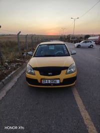 كيه ريو 2007 كوري السياره بسمي السياره جهاره علا شارع كبل بيها منظومه ...