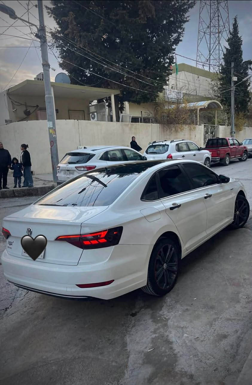 جیتە Jetta
2019
مواسەفات s
14تۆربۆ مەرخوب 
کامل جوان کاری 
چوار تایەو ویلی لۆک 
پێش دوا کەپس 
دەحامی بۆ دەحامی بەشەرت 
٤پارچە کلێری ئەمریکا 
گێڕو مەکینە بەشەرت 
ڕادێتە بیلاد 
ئیرباگ دەشبول کەپس 
کامل کامل سپۆڕت gli
تێبینی: 7وەرەقە غرامەی لەسەرە دوای محامەلە ئەی گەڕێنمەوە 
وەکالە و بەناو کردن بەشەرت 
*********** رانية, السليمانية
