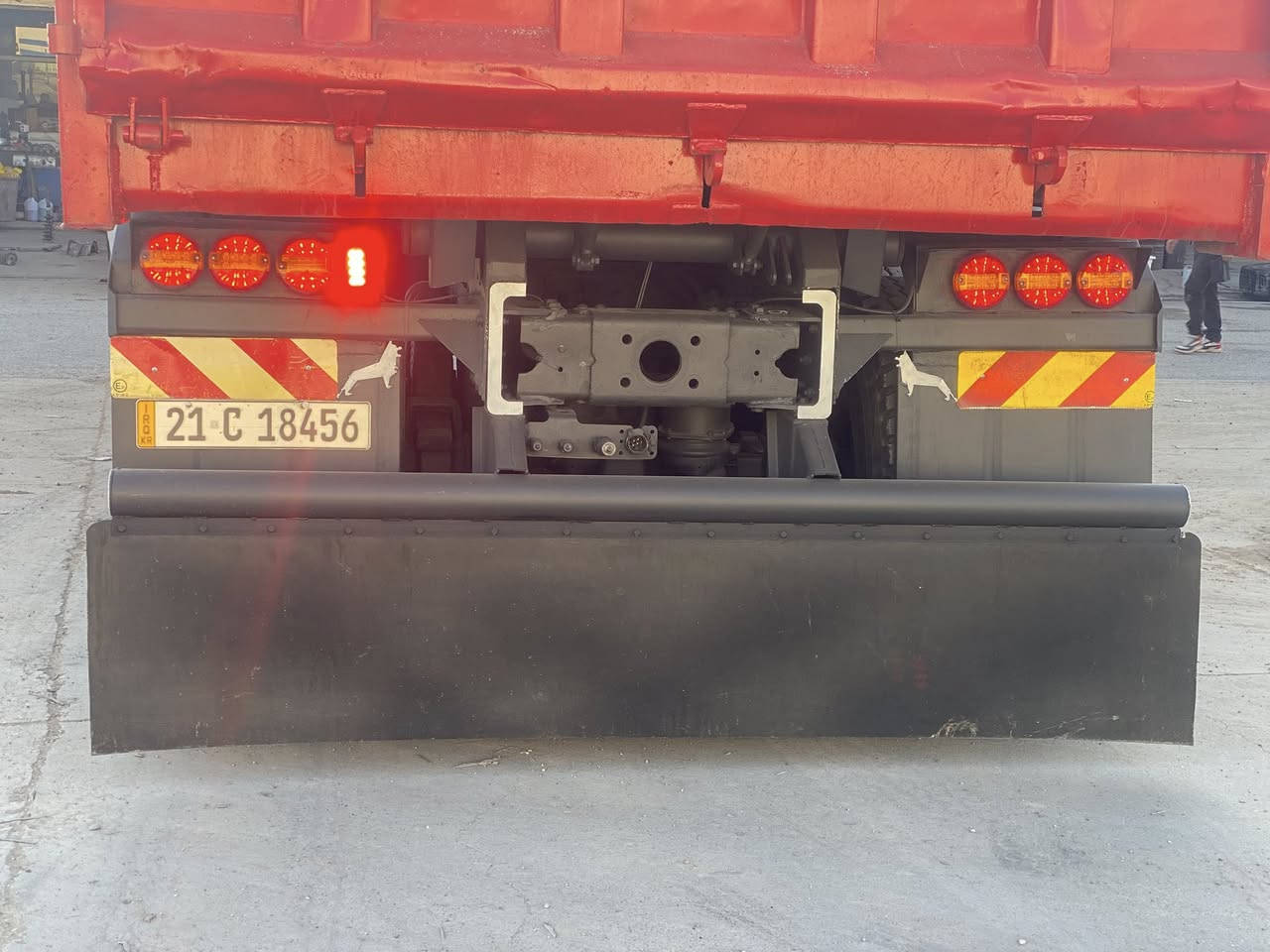 لبيع رينو
مديل 2004
بم و نوزل 
بدي 15 متر 
سيارة مكفولة 
تخم تاير جديد 
سنوية جديد 
رقم ***********
رقم ***********
