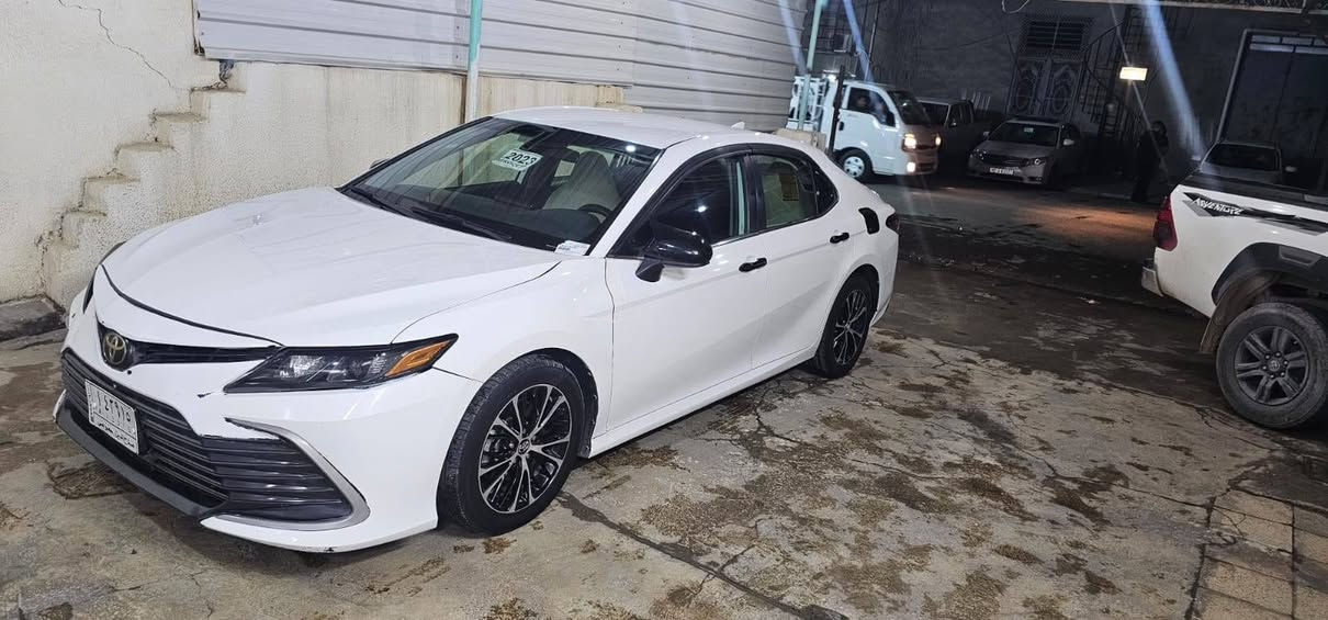 كامري  Le‏‪
موديل 2023
وارد امريكي 
لون ابيض 
رقم صلاح الدين 
كير محرك بلادي ممفتوح وشرط 
تخم ويل وتايرات جديد
تحويل ثاني يوم 
ضرر جاملغ + بونيد  + ندسه صغيره براس الشاصي 
باب السكن الي بصف السايق بي تكحيل شبر  جوا المرايه 
نسبة نظافة السيارة ٩٥%
السعر ١٨٧ بيها مجال شي بسيط
‏‪0770 570 9433‬‏
***********
