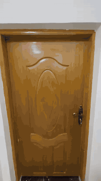 دار للبيع 100حي النداء 
منطقه ال58 
قريب جدا عله شارع الكفيل التلبيط جدا 
بناء جديد طابوك النهروان 
طابقين 
الطابق الثاني سويتين يعني غرفتين وصاله ومطبخ عدد 2وصحيات عدد 2 للاستفسار الاتصال على الرقم 
***********
