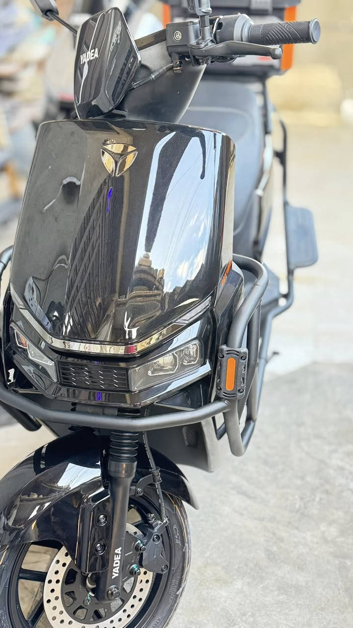 ألســلامُ عَلَــــيكُم يابه ابو  العبد للبيع سعرهه معروف  ياديا و ضمان ياديا ميحتاج  نسولف بي 
الوصل موجود قبل اسبوع تقريبا اخذتهه من الشركه  الرئيسيه 
مواصفاتهه الدراجه  تكدر  تسوقهه بس  من خلال التلفون او  من خلال  البصمه او اخر خيار  سويج 
تمشيك ٧٠ كيلو تقريبا  الى ٦٥  حقيقي  
سرعه ٦٠ 
قفل ذاتي 
مثبت  سرعه 
بيهه ميزة الرجوع  للخلف 
من تربطهه  عالتلفون  بيهه هواي  تحكمات 
بصمه ضوء مستشعر موضح بالفيديو 
ضمان سنتين  عالبطاريه و العقل يعني راسك بارد 
ناعمه و سياقتهه  حلوه كلش  والسايق من هاي  الشركه يفهم قصدي 
شباب وصلهه موجود  ماخذهه  بمليون و  ٢٣٠  الف  و هسه  احتاجيت 
انطونه سعر بالمعقول بس  خلو بالكم  لا تكسرون  بحلال  العالم 
سمعونهً الصلاة  ع النبي  الكريم و الهِ و صحبهِ  و سلم 
اسف عالاطاله مكانهه  بغداد /  الدوره  
متوفر خاص  و عدكم واتس  و بخدمتكم  
***********
