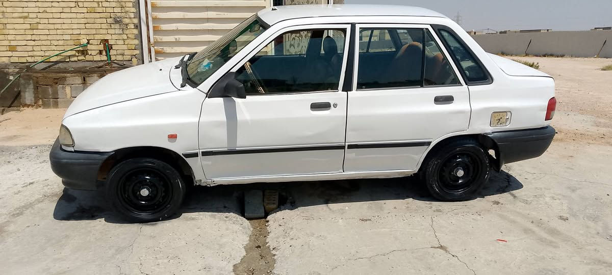 السلام عليكم عندي هاي السيارة السايبة للبيع او مراوس بسيارة سايبة بدون راعي يعني كلك مو اشكال سيارة خصوصي وحلوة مالكه صاحبي يمي جاري سنوية لل27 جاهزة بس المحرك بيه بخار اريده 24 بيه مجال مال تبديل محرك  *********** مكاني كربلاء الحر قرب مستشفى التركي
