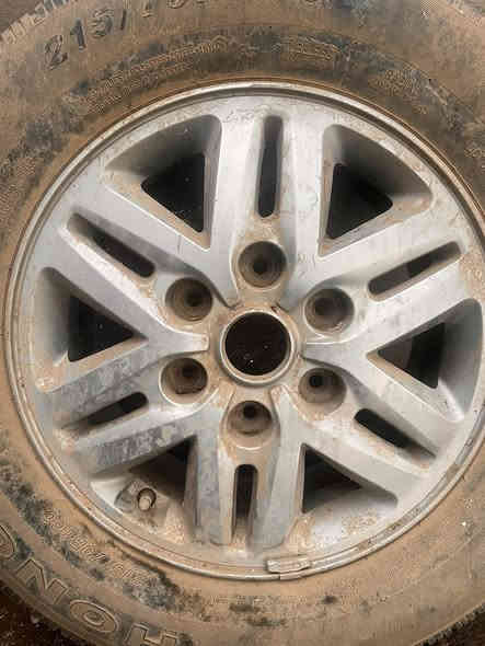 السلام عليكم موجودغراض استاركس                        1:بكلايت صفحت اليمين  ب ٣٥ بي فطر خفيف كما موضح بل صورة                             2:ويل مال 2017دبلو. ب ١٠٠ حيل نضيف                                                         3:حاضن ب٣٠                                                                                         4:كور مال دبلو نضيف  هـ:***********
