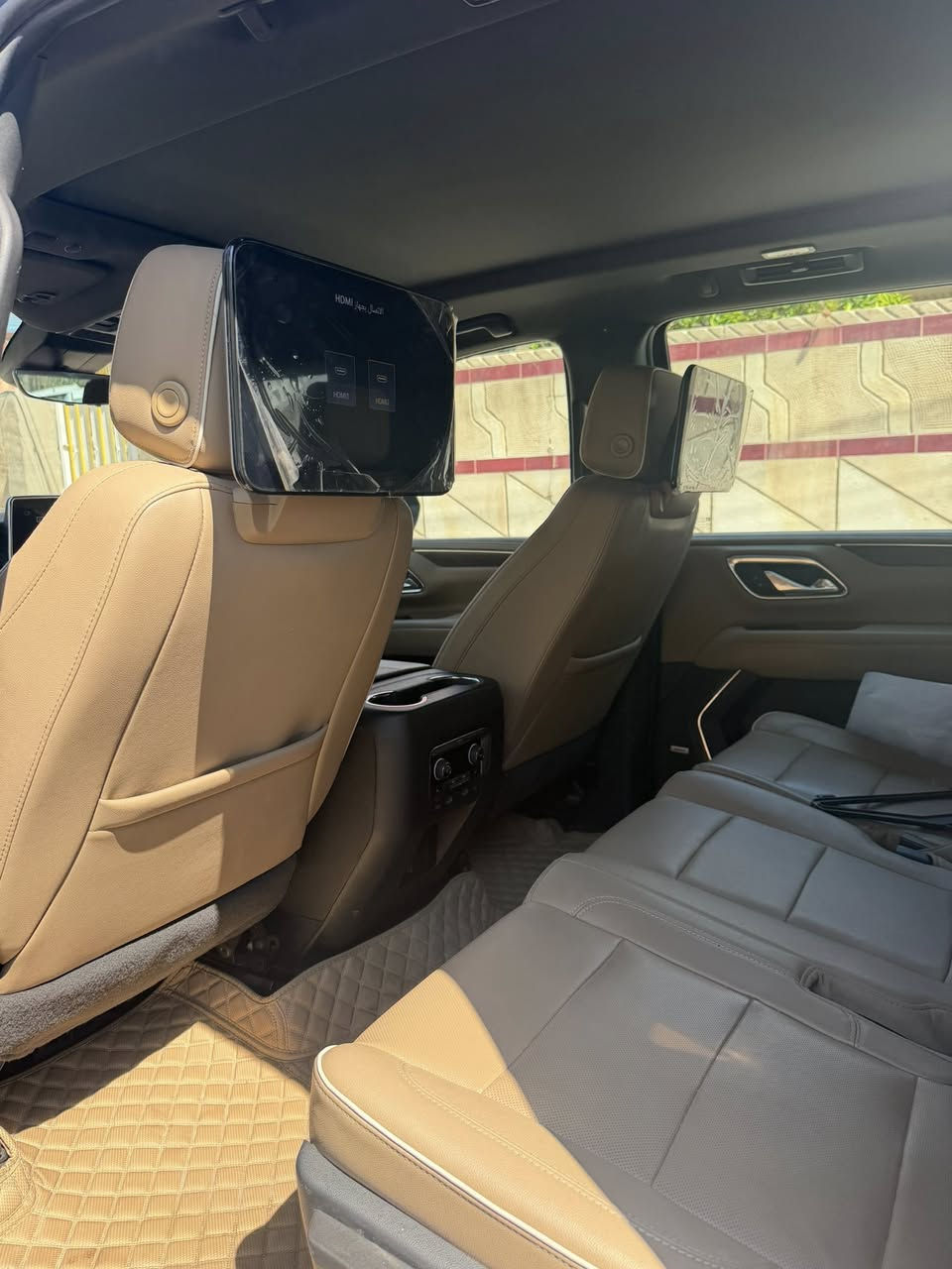 السلام عليكم 
تاهو2023برايمر 
خليجي وكاله المنصور
كفاله بيها صبغ بل جاملغ الخلفي 
كفاله كير ومحرك 
ماشيه70السعر485وبيها مجال
مغلفهPPFبالكامل جديده السياره 
مكانه بغداد 
***********
