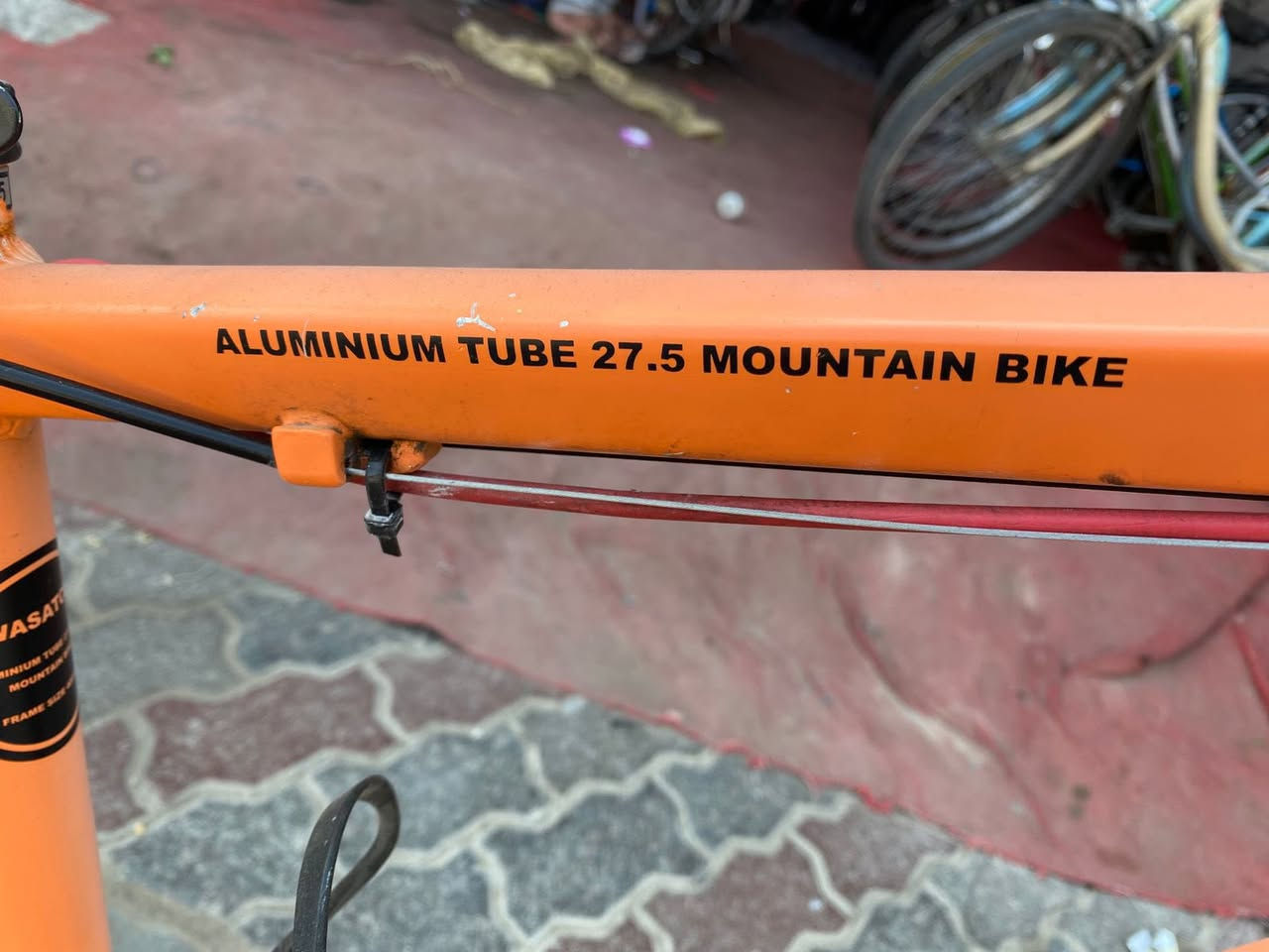 دراجه واستش امريكيه الصنع وايرات دفن قطعه مضلعه سرج دبل متحرك دراجه كلش حلوه الدبل الامامي مجيم بسبب عدم الاستخدام غير مستخدمه بالعراق 
١٥٠ قفل اتصال *********** بغداد الدوره حي دجله
