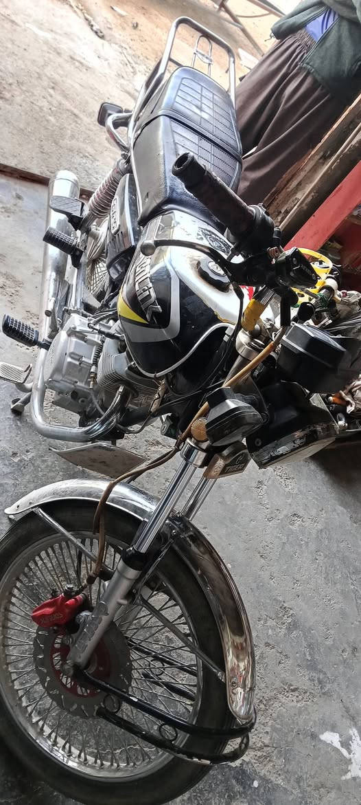 سولنك 23 اربعه كير محرك بلادي اوراق سعره 500وبي مجال مكان جلولاء قرية جميله***********
