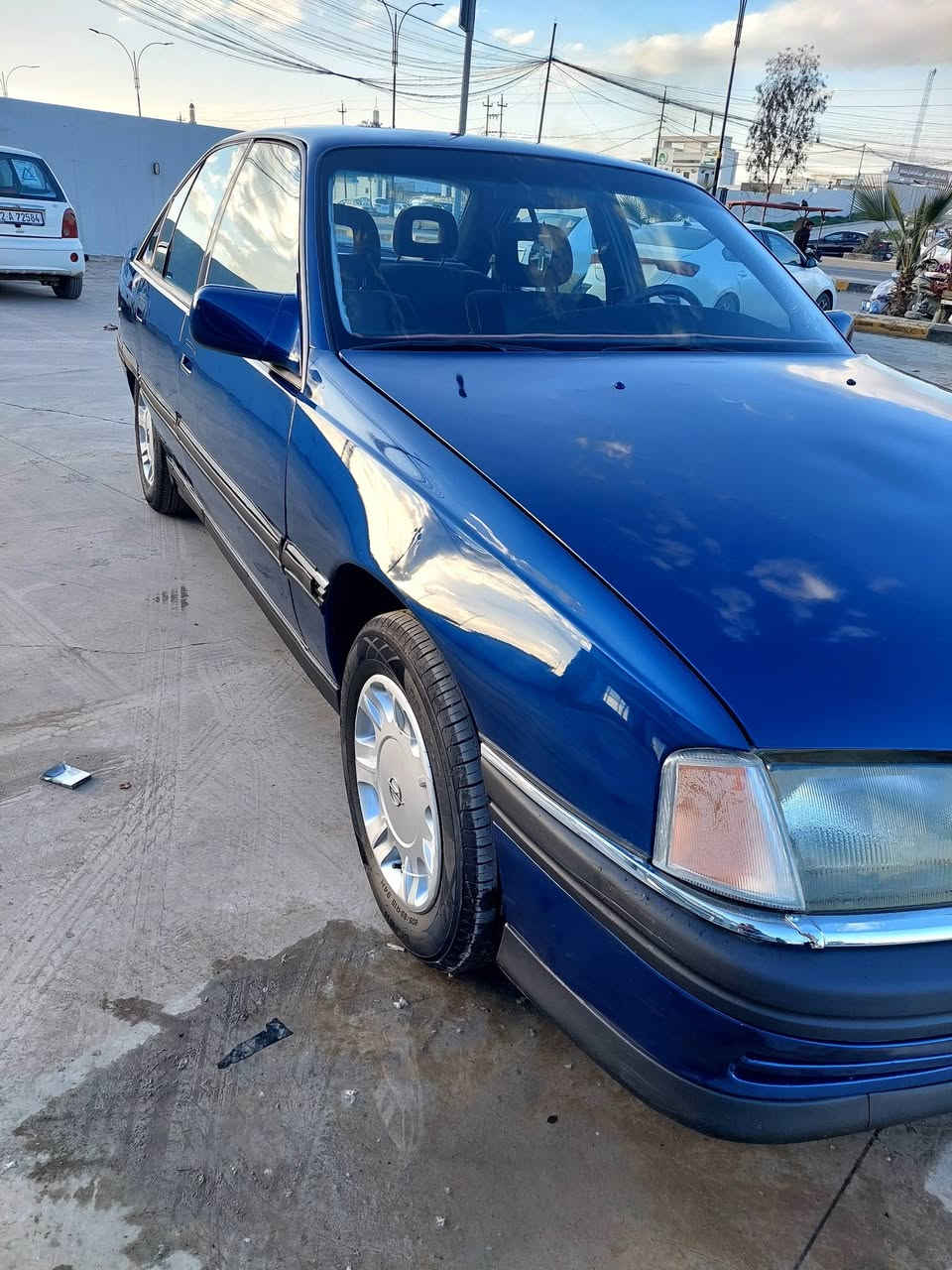 السلام عليكم
اوميكا صندوق لون نيلي موديل ٩٢ رقم الماني سنويه عظم كابون بنزين بيها تحويل من الشرعي صبغ عام جماليه بدون دعم او ضرر شرط كير عادي والباقي من الدعاميه للدعاميه شرط سيارة جديدة سعر ٤٢ $ موبايل ***********
