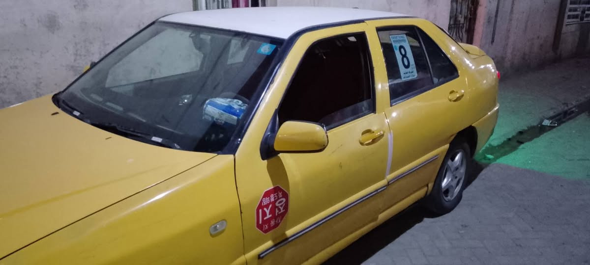 كوين 2009 السياره باسمي تحويل ثاني يوم
رقم انكليزي مصفره هيئه وغرامات محور كير ومكينه كورلا 
والمكينه تنقص تبريدها شغال مكاني بغداد مدينه الصدر 
رايدها ب27 
الاتصال ***********
