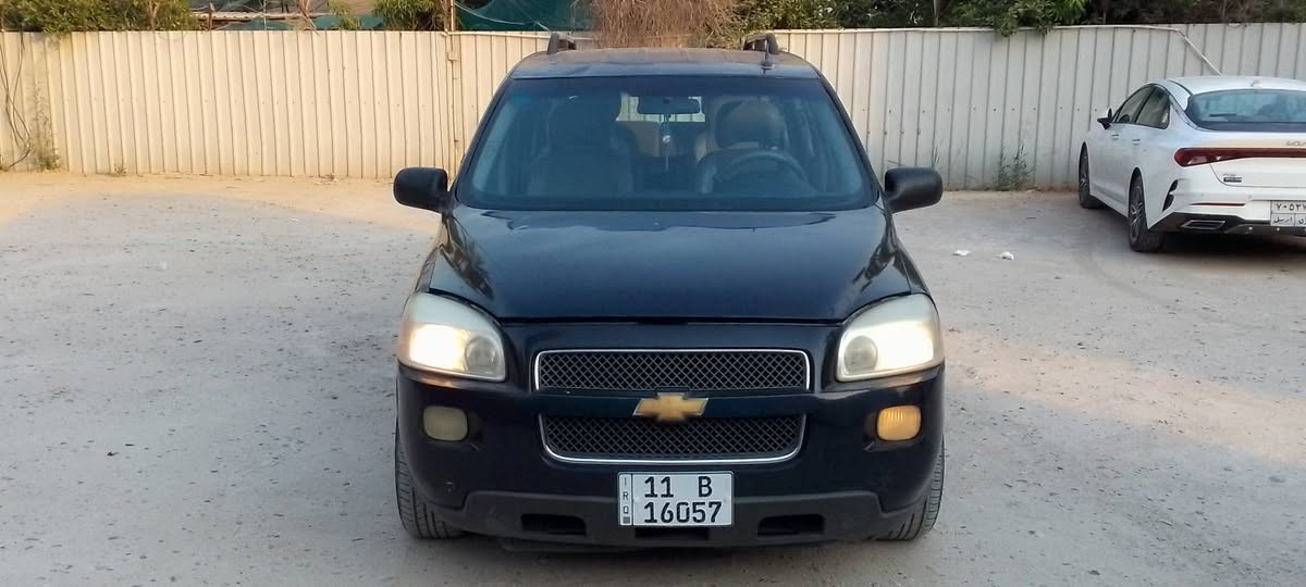 شوفر ليت بلاندر موديل 2007 محرك كير جديد تبريد شغال 3 قطع كهربائيات كل شغاله السعر 70 وبيها مجال للشراي 
رقم الهاتف ***********
