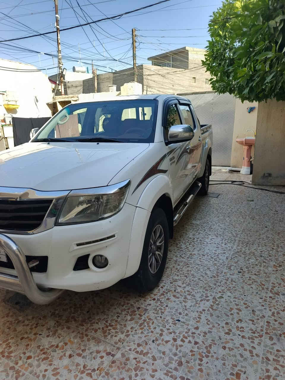 تيوتا هايلوكس فورويل
موديل 2015 

ماشية ٢٤٠  km

 عنوان بغداد 

السعر 230  ابيهه مجال
هاتف ***********
***********

