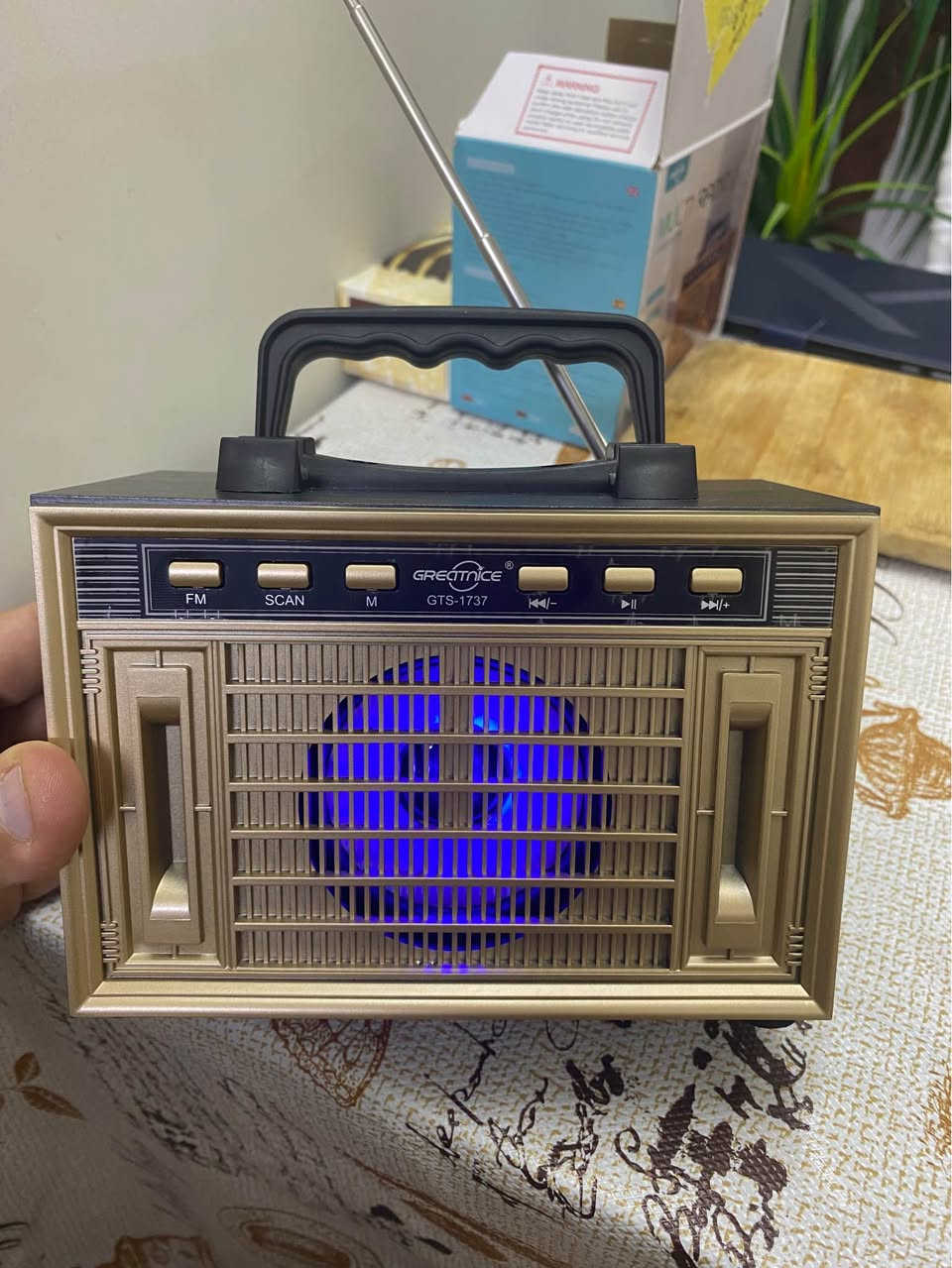 📻✨ **للبيع: راديو أنيق بتصميم كلاسيكي مميز** ✨📻

إذا كنت تحب الأجواء القديمة والصوت النقي، هذا الراديو والمضخم الصوت هو الخيار المثالي لك! 😍
مع قارء mp3 وفلاش ورام sd كارت

🔸 تصميم خشبي كلاسيكي جذاب
🔸 حجم صغير وسهل الحمل
🔸 يدعم راديو FM
🔸 مناسب للمنزل، المكتب أو الرحلات

💰 السعر: (راسلنا على الخاص)

📩 للتواصل والاستفسار، راسلني على الخاص

لا تفوت الفرصة! 🎶🔥 بغداد, العراق


**إذا كنت صاحب هذا الإعلان وتريد حذفه لأي سبب، رجاءا أرسل رسالة إلى الدعم الفني**