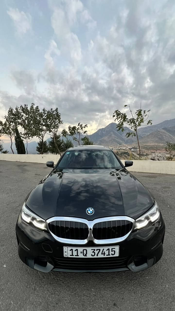 BMW
رقم بغداد تحويل ثاني يوم 

الموديل: 2022

الفئة : 330e

النظام : هايبرد+كهرباء(شحن)+بانزين

الضرر 3 قطع بدون ايرباك 

عداد المسافات 69 الف كيلو (قابل للزيادة)

سيرفس كامل على السيارة بدون نقص اي شي والصيانة كلها بمركز منتظر اوتو

تخم تاير جديد 

عليها تغليف ppf ضمان 10 سنوات

المواصفات: - فتحه + بصمه + داتو شو + داخل احمر + رادارات+انارة داخلية

للأستفسار واتساب 
***********

السعر 29,000$ 
ومجال بسيط بي
