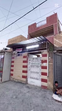 نصف قطعة شرك للبيع المساحة 72 متر  قطاع 37 وجهه على فرع يعني ماكو بيت ...