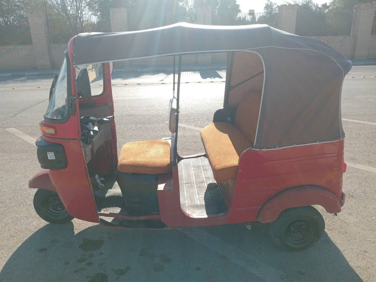 تكتك رقم وسنويه مديل 16 للبيع مكان الكوت الغزه الجديده سعر 4 مليون شراي تفضل خاص بل خدمه رقمي ***********
