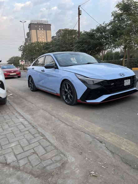 الانترا N  موديل 23  ماشيه 30 الف كيلو مكينه 2000 توربو السياره فول عده الفتحه رادارات 360  مري شفط شاشه متصله تدفئه تبريد كشنات السياره جلد سستم صوت مع دمام ابلادي زنون ٣ عدسات السياره اتخبل حادثها تبديل بنيد فقط وحافه الغد بدون شواصي السياره بدون رقم بيها فحص مؤقت ثاني يوم انته اشدلها ارقام السياره كير عادي ابلاد راسلني خاص يجيك السونار سعرها اخو البلاش والله السعر 132 وبيها مجال 
مكاني بغداد حي الاعلام شارع البداله 
***********
