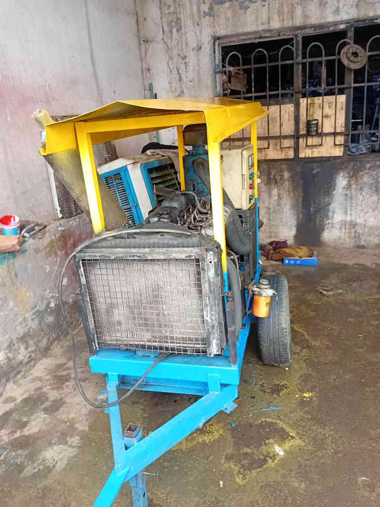 «« مولد كيا للبيع2701 محرك لا صرف ولاتبخير »»
((راس توليد 30kثري فيز 120 امبير))
سعر14 ورقه💲
عنوان بغداد📍
البياع حي صناعي فرع سادس محل الاسطوره 
هـ***********📞
هـ***********📞 بغداد, العراق
