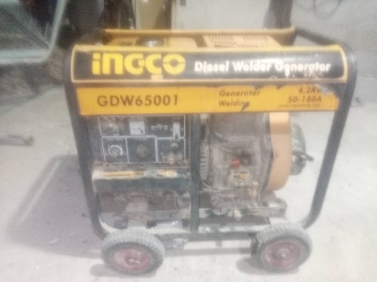 سلام عليكم ورحمه الله وبركاته مولده للبيع مولد نظيفه كلش كاز 20 امبير شغاله شرط  الفحص مكينه مولده لحيم مولده كلش حلوه نظيفه مولده مكينه مال لحيم العنوان كربلاء حي النضال قرب المستوصف رقم تليفون اتصل *********** أبو حسن كربلاء المقدسه الشراي يتصل وبخير ويدلل بيع مستعجل
