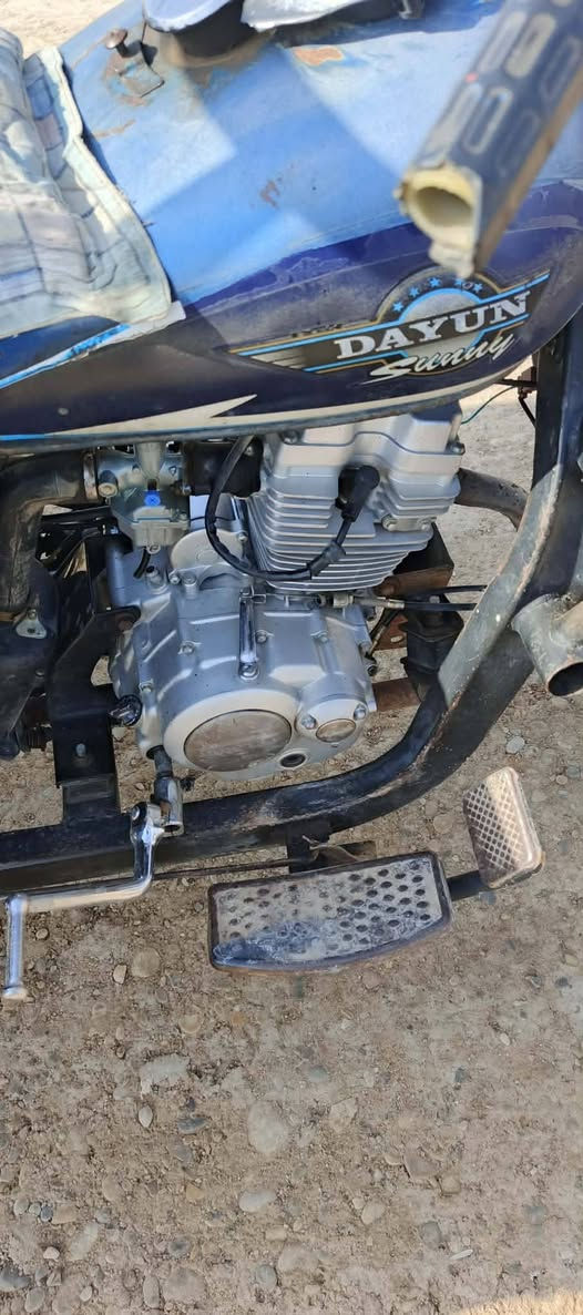 سلام عليكم ستوته للبيع موديل 2015 محرك جديد تخم تاير جديد كهربايات كلهه  شغاله رقم وسنويه واسط تحويل شاصي مكفول ستوته مال جناي مكفولة الشراي يتصل***********. المكان كوت
