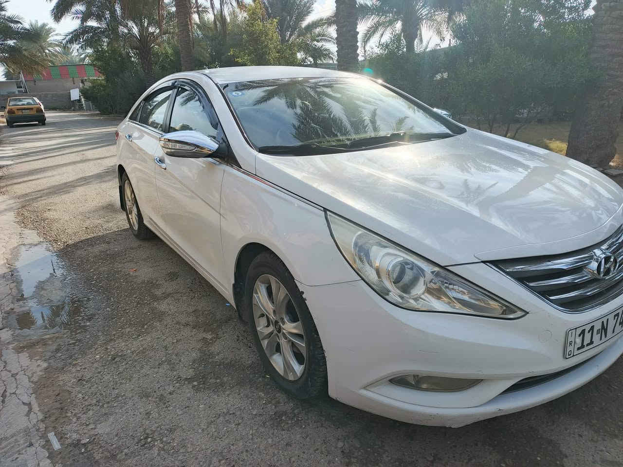 سلام عليكم للبيع سوناته ٢٠١٣ خليجي شركه العامه رقم بغداد  باسمي سياره كفاله عامه لا صبغ ولا تبديل ولا بارد حتا الدعاميات بلاديات مكينه مفتوحه بدون لا تبخير ولا تنقيص مكينه كير صدر تبريد تخم تاير كهربائيات كلها جديد لايت زنون داخل جلد تحكم استيرن مثبت سرعه شاشه بلاديه حساسات بلادي سياره جديده جديده  سعر ١٣٠ وبيها مجال مكان السياره بغداد المحموديه الاستفسار ***********
