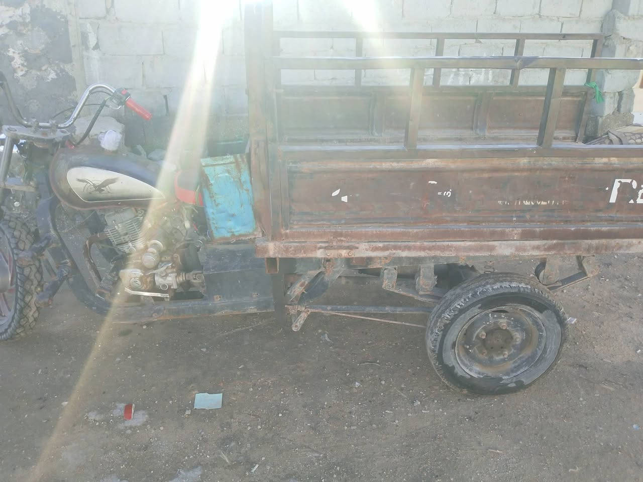 ستوته مديل 15 جاهزه ضفيره وباتري كسن جديد توتير وبدي  كله جديد وراق مابيه وعوزه كعكه مال صالنصه سعر 450 وبيه مجال قليل مكاني كربلاء ***********
