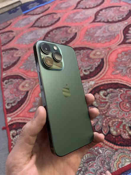 13 بروماكس 128. جهاز لوك مكفول من كلشي وتر بروف بطاريه 87 بلاد السعر 640 قفله شراي خاص بلديات *********** فقط بيع بغداد
