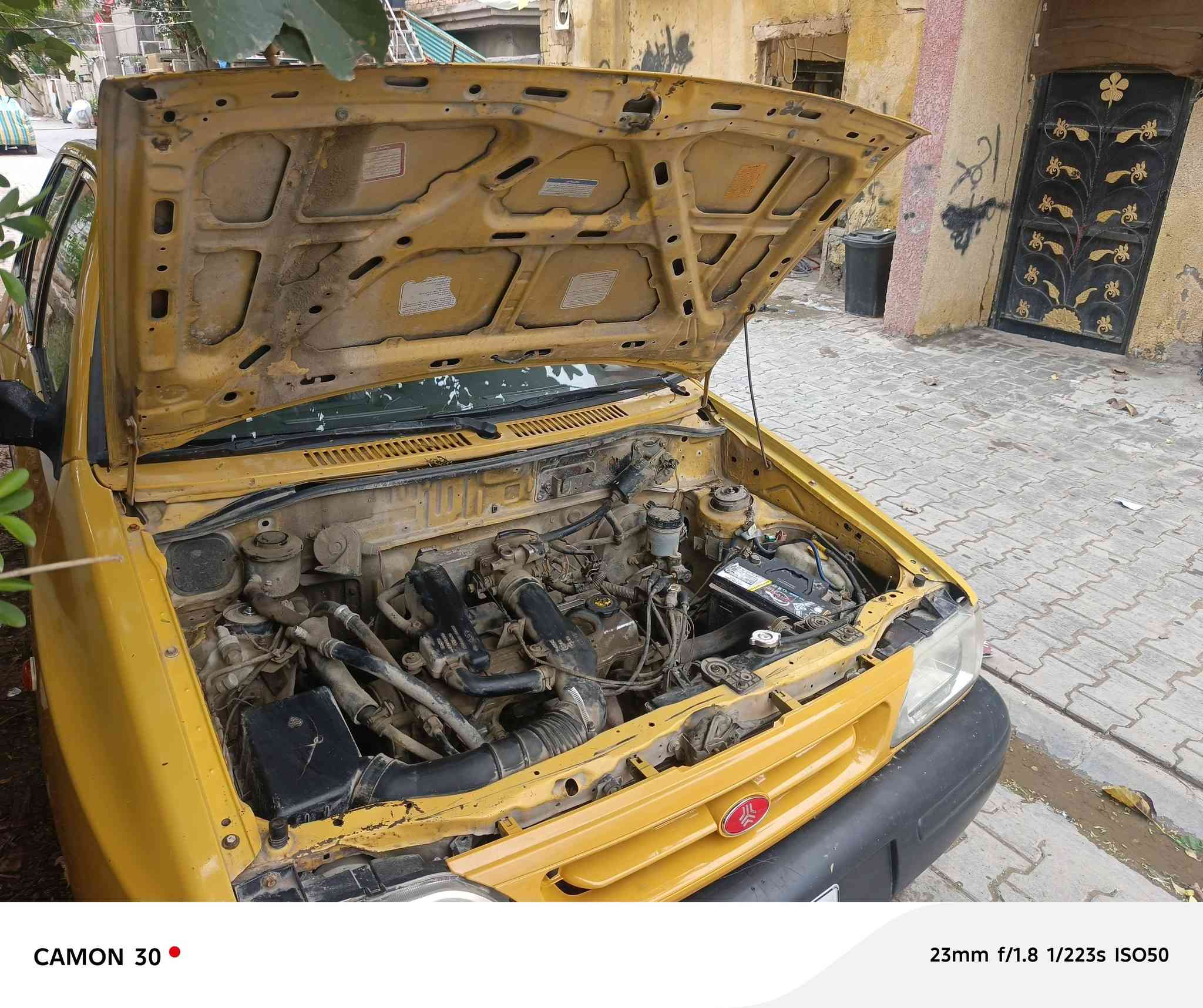 سلام عليكم سايبه للبيع موديل 2012 سياره مكينه خير من الله كير تمام سياره شواصي واحد ابلادي وثاني امعمر كهربايات كامله تخم تاير جديد شاده صدر جديد عليه هيئه ١٣٠ الف وغرامه ٢٠٠ تحويل ثاني يوم السعر 19 ولغرامات يوكعن من سعره ‏‪***********‬‏
