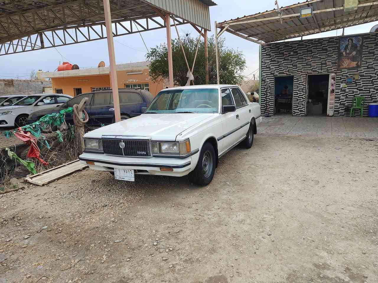 السلام عليكم 

سوبر 1982 رقم انبار الماني مشروع وطني مجدده لغاية 2028 تحويل ثاني يوم 

كير عادي محرك ابلادي 5M مكفولات 

السياره مكفوله من الضربه و التبديل و الخياس و الصبغ

اريل ابلاادي كهربائي مسجل ابلادي شغال سياره عل وضع الشركه 

تخم تاير جديد حداديه جديده كهربائيات كله شغاله 

سياره جاهزه من كلشي و مال جناي 
عنوان بابل القاسم ع 
السعر 65

***********
