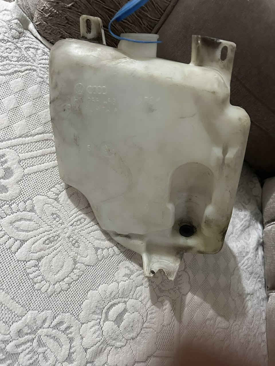 دبة ماء ماسحات كولف نفخ للبيع مال تفصيخ اصليه اخوان مو جديد
خلي سعرك باللي يرضي الله


**إذا كنت صاحب هذا الإعلان وتريد حذفه لأي سبب، رجاءا أرسل رسالة إلى الدعم الفني**