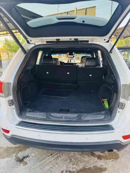 شيروكي ليمتدد للبيع صوره بل منشور السعر 220وبيه مجال بسيط الاتصال عل رقم ***********
