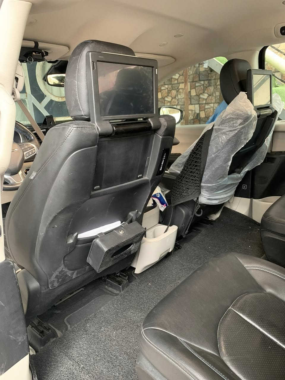 سلام عليكم 
كلايزلر باسيفيكا هايبرد بلك ان فول ماعدا الفتحه
رقم بغداد بسمي المكان بغداد 
5كامرات 360 درجه وكامره داخليه
شاشات بل كشنات
خاصيه الاصطفاف الذاتي
فتح البواب عن طريق التمرير
سيدي اقراص
تدفئه بل كشنات ولستيرن
كشنات كهرباء
المواصفات الباقيه معروفه

 موديل 21 الشكل الجديد
بدون ايرباك دعاميه اماميه و قبق صندوك فقط السعر 255 $  

***********
