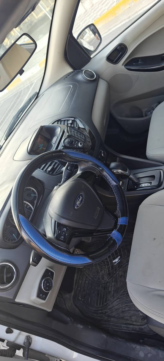 فۆرد فیگۆ2016 خلیجی گێڕئۆتۆماتیک
***********
چوارجام کارەبا ناوزەرد و ویلکەپ
دوو درگاو پەڵەیەک بۆیاخی هەیە بێ ناوگرتن
72گەڵاو کەمێک معامەلە
