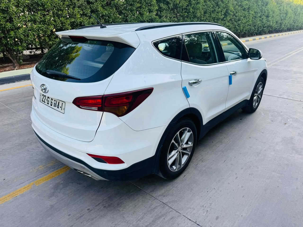 السلام عليكم ***********السعر163 سنتافي موديل 2018 خليجي رقم أربيل الجديد ماشيه130KM محرك 2400 دوش محرك وكير وحداديه وضع شركة تبريد ثلاث قطع تخم تاير جديد اصلي مكفوله من الصبغ والضربة والتبديل سونار مرفق سبعة راكب كشن كهرباء مري شفط ترحيب لد امامي وخلفي حساس امامي وخلفي لد نهاري منظومة زنون كامله السيارة جديدة جدا واستخدام شخصي السعر 163 بيع فقط مكان السياره كربلاء المقدسة
