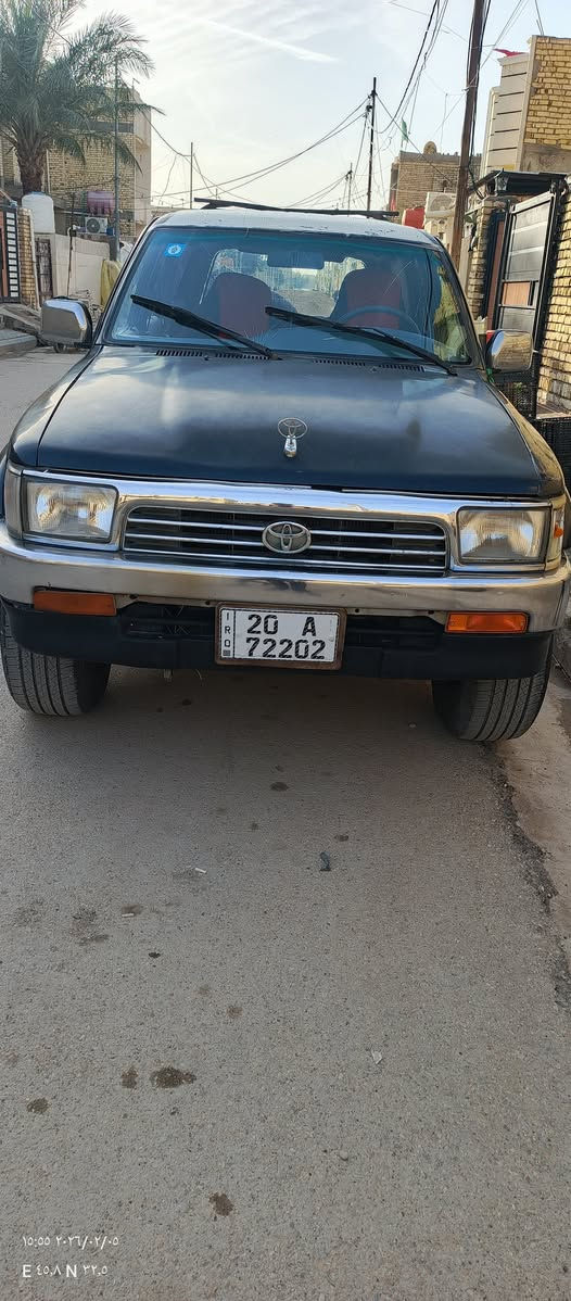 تيوتا لاندكروزر موديل 92 السيارة جاهزة من كلشي نقص بس تبريد كير ومكينه مكفولات المكينه فيفتي 3000  تخم تاير شاده قبل اربع ايام   سنويه بسمي  نافذة لقاية 31 تحويل  ثاني يوم داخله هزه قبل شهر العنوان واسط مركز المدينة السعر 40 وبي مجال حق الجيه للاستفسار الاتصال ***********
