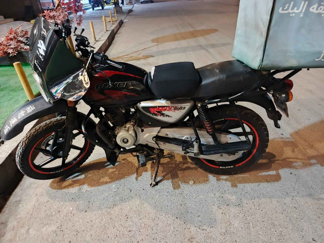 السلام عليكم دراجه بوكسر البيع دراجه مكفول من كلشي ***********رقم وسنويه مديل2023سعر مليونين ستفسار
