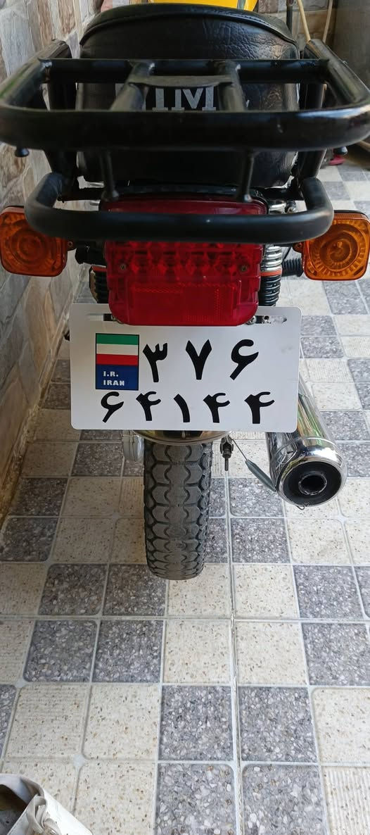 السلام عليكم دراجة ناما موديل2025 اسكنر دراجة نضافة فول%١٠٠ دراجة مكفولة من الشخط جيب فيتر وياك وافحص كهربائيات شغالة لايت عالي ناصي بك لايت دشبول كله شغال 
السعر:600وبيهه مجال قليل 
الرقم:***********
مكان كربلاء الحر قرب نوارس
