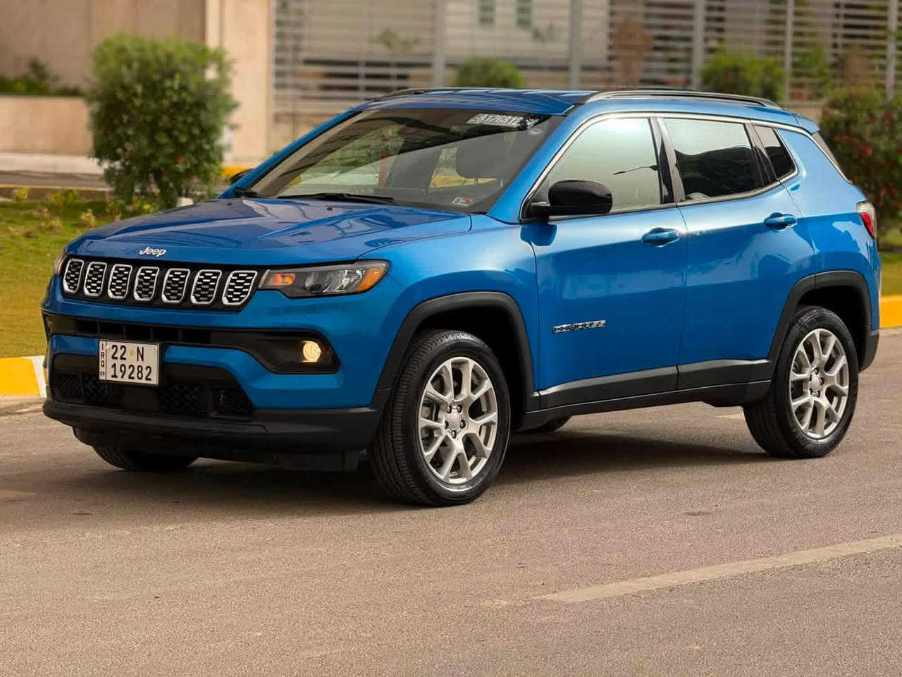 مكلف بالنشر
2023 JEEP COMPASS, LATITUDE LUX

للبيع جيب كومباس وارد امريكي موديل 2023

حادث بسيط دعامية امامي مفتوحة مكانين تعديل بارد سيارة مكفولة من الصبغ جميع الايرباكات سليمة 

سيارة جديدة بوضع الشركة ماشية 11 الف

سعر 140 قفل ورقة 

***********

حجم محرك 2000 توربو ✈️

بصمة تشغيل وابواب بصمة وتشغيل عن بعد 

دفع رباعي 4X4

قطعتين تبريد ❄️❄️

شاشة كبيرة وكامرة دوارة

هاند بريك بصمة

كشن كهرباء

كشنات جلد

لايت انارة LED + كشفات انارة متحركة مع الستيرن

رادار نقطة عمياء تحديد مسار توقف ذاتي 

رقم اربيل وكالة او تحويل حاظر 

مكان السيارة بغداد الكرخ قرب شارع مطار بغداد الدولي 

***********

