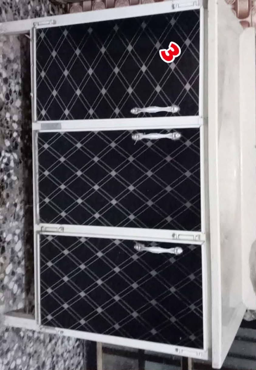 كاونتر سوكي 3 قطع بي ضرر بسيط بس صنيه مال سله مكسورة تبدل مابيه شي سعر 250 بي مجال   مكان بغداد


**إذا كنت صاحب هذا الإعلان وتريد حذفه لأي سبب، رجاءا أرسل رسالة إلى الدعم الفني**