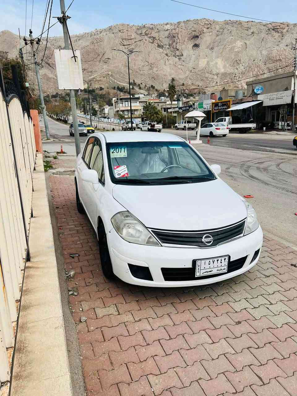 تیدا ٢٠١١ بڕاوە
زۆر جوان بئ نوقسانی تەقەو ڕەقەی نیە
بڕاوە کەی جاکراوە تەوە
تەبرید ساردو گەرم
لە دەربنیخانم ٤٩ گەلاو مەجالئ کەم
*********** دار بنديهكان, السليمانية
