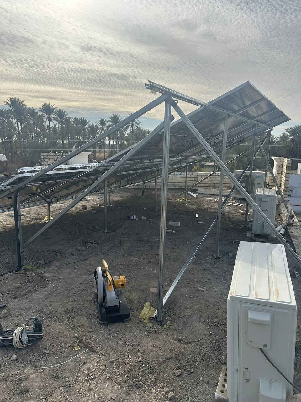 تم بحمد الله تنصيب منظومة طاقة شمسية ☀️
في المسيب – منطقة أبو عفافير

⚡ منظومة متكاملة
🔋 أداء عالي وكفاءة مضمونة
🛠️ تنفيذ باحترافية وجودة عالية
♻️ طاقة نظيفة وحل دائم لانقطاع الكهرباء

نشكركم على ثقتكم، ونسعد بخدمتكم دائمًا.
للاستفسار وتنصيب المنظومات:
📞 تواصل معنا الآن

***********
***********
